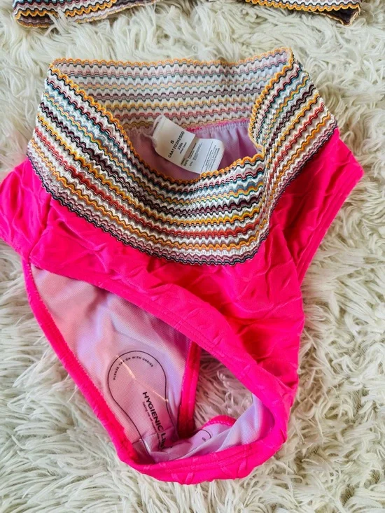 Cupshe Geometric Neon Pink 2 Piece Swimsuit - Picture 5 of 8